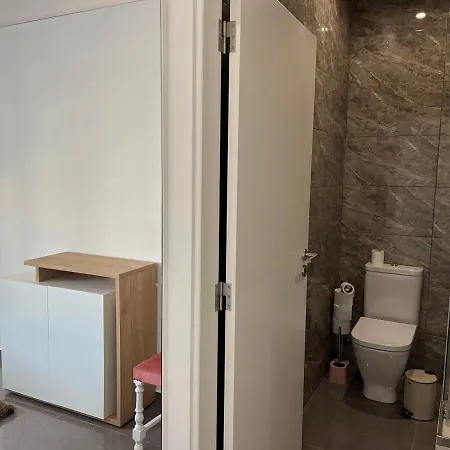 & Surf Lovers With Ac - * בליאל